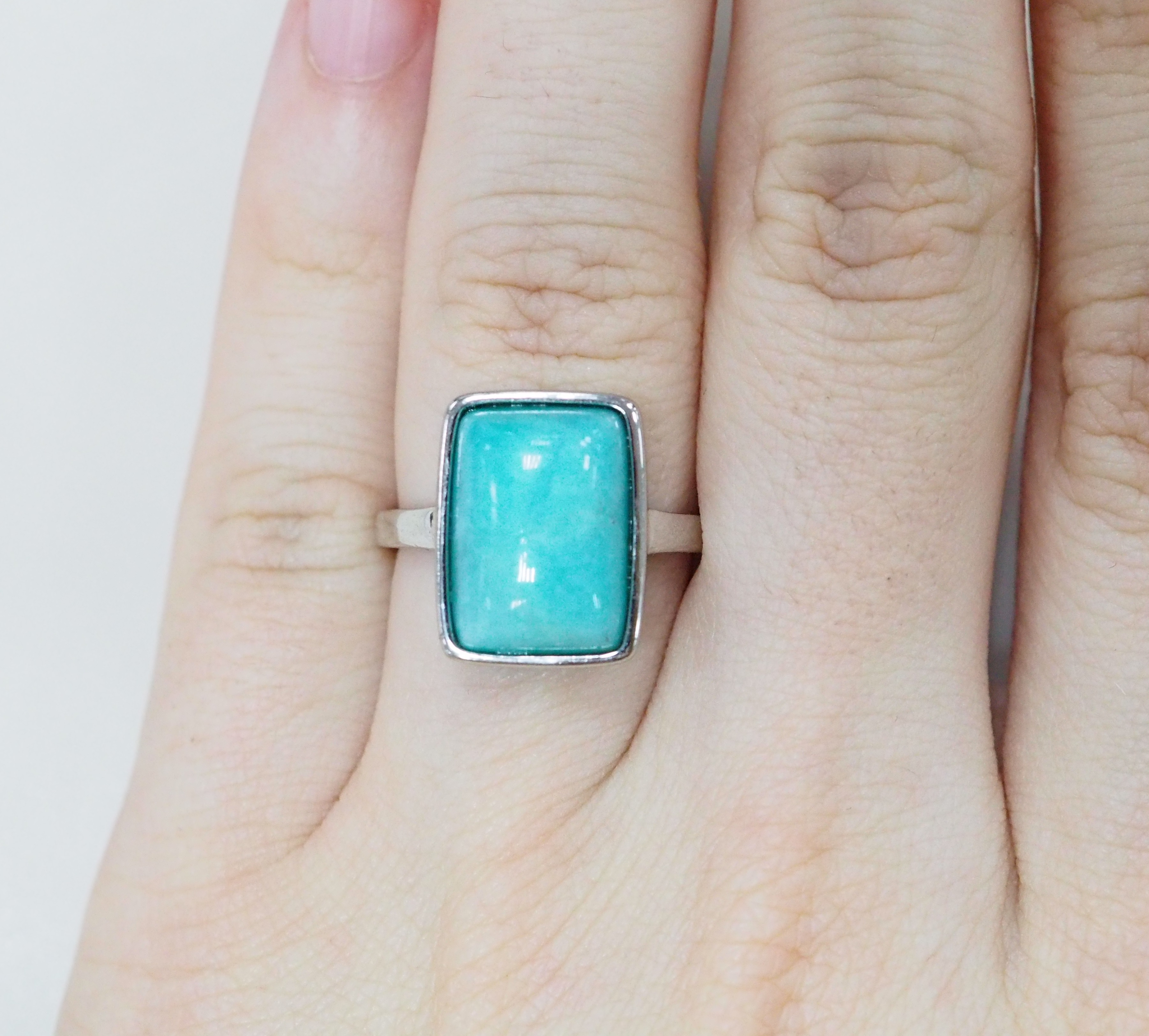 Серебряное кольцо с амазонитом